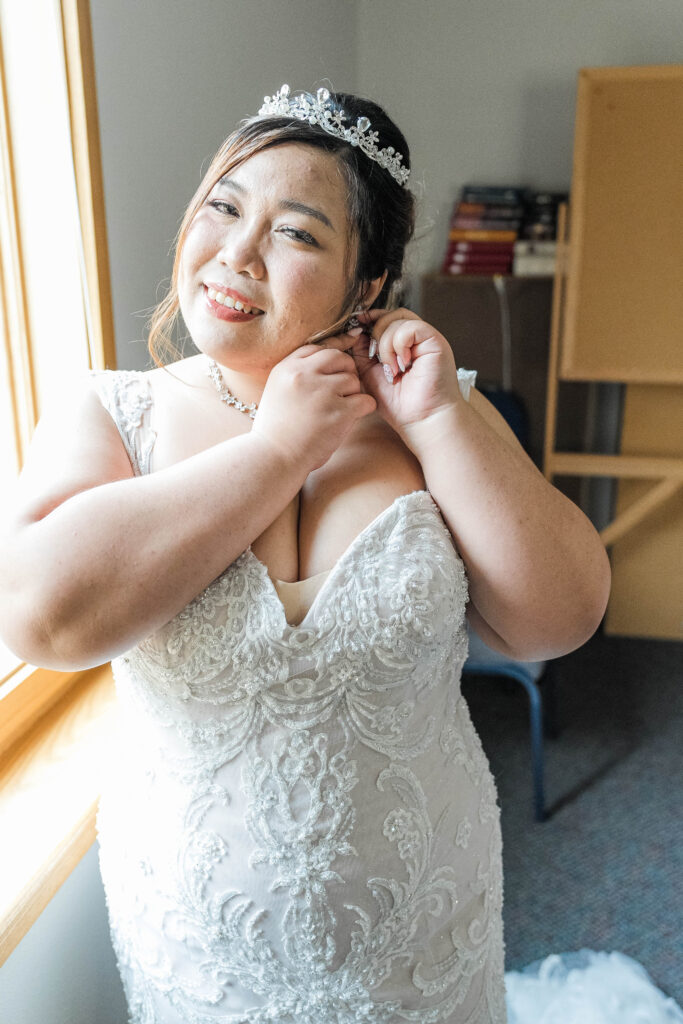 Bride getting ready before her wedding day. 